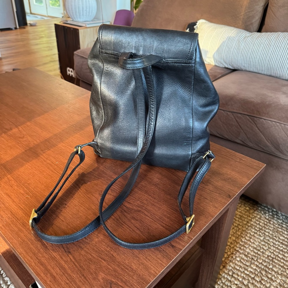 Coach Backpack 🖤 - Picture 4 of 11